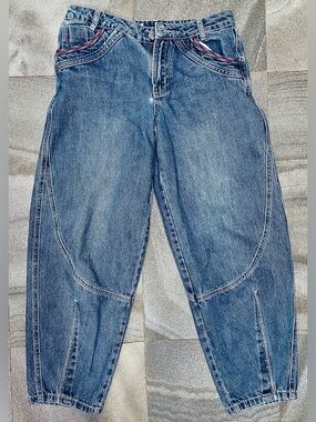 High-Waisted Barrel Leg Blue Denim Jeans with Braided Pocket Detail Sz S